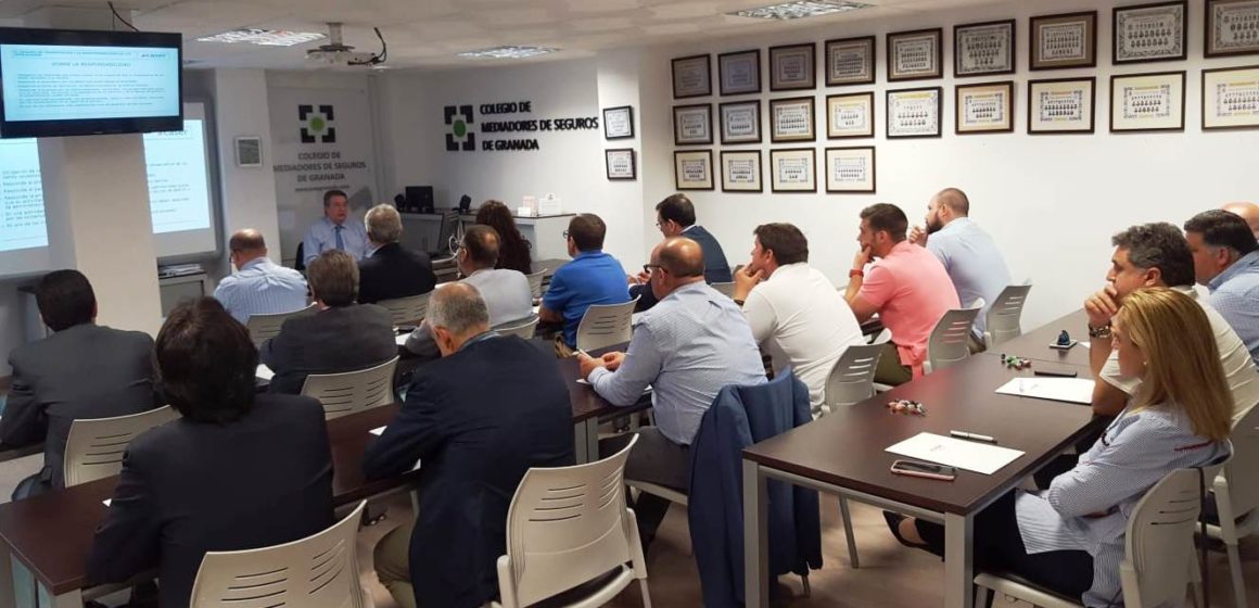 Mediadores de Seguros de Granada se forman junto a CASER acerca de las pólizas de transportes y los ciber riesgos del seguro