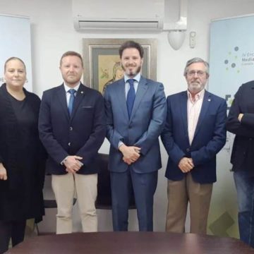 Los mediadores colegiados de Granada se beneficiarán del acuerdo del Colegio con la EIG