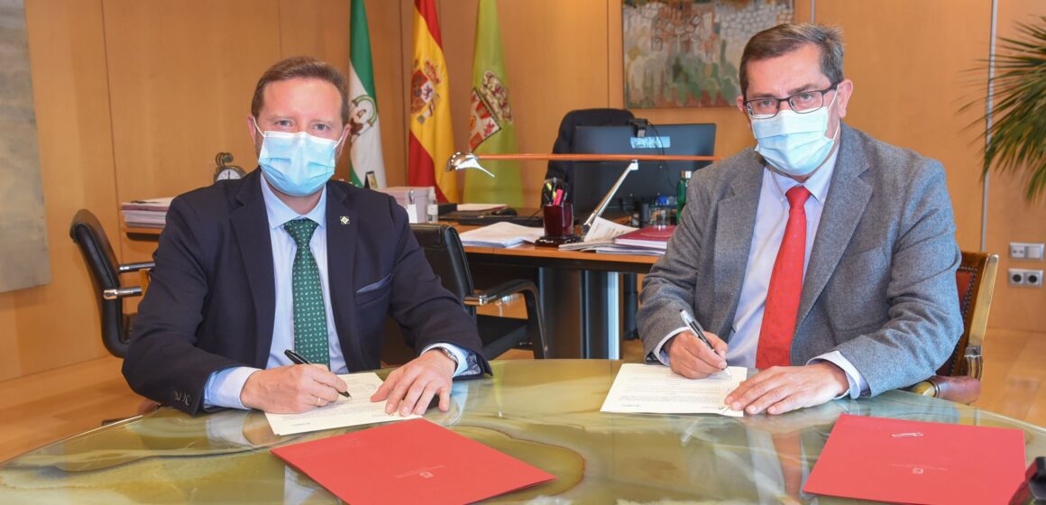 El Colegio Profesional de Mediadores de Seguros de Granada y la Diputación de Granada firman un convenio para asesorar a los municipios