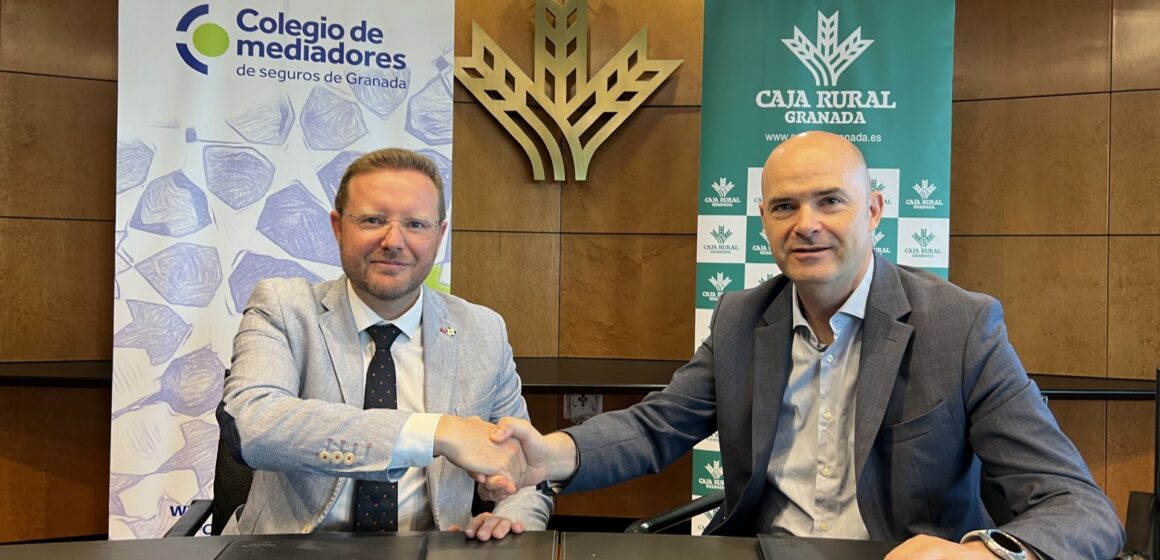 Caja Rural Granada renueva su acuerdo de colaboración con el Colegio de Mediadores de Seguros