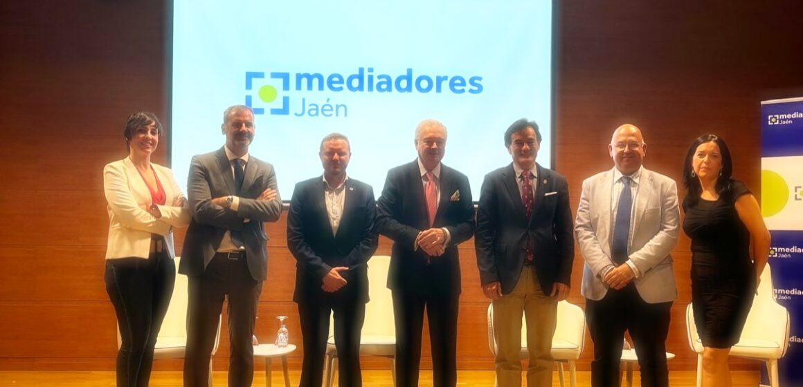 El presidente del Colegio de Mediadores de Granada participa en la Jornada de Mediación organizada por el Colegio de Mediadores de Jaén