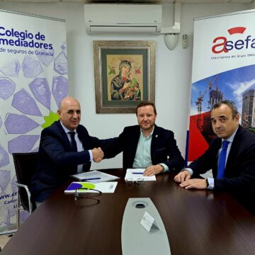 El Colegio de Mediadores de Seguros de Granada y la compañía Asefa, firman la renovación de su colaboración por el que unen esfuerzos un año más